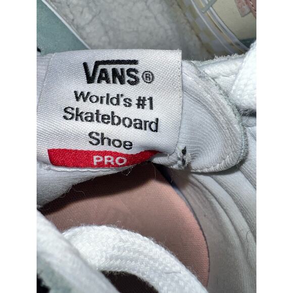 Vans Sk8-Hi Pro High Top Sneakers - size 7  - L12 main image 2